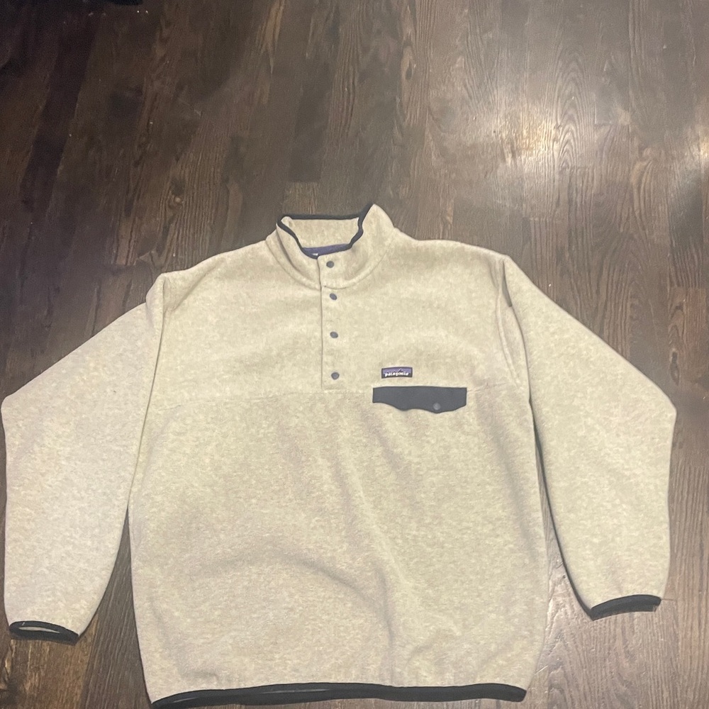 Patagonia fleece, used but in great condition.